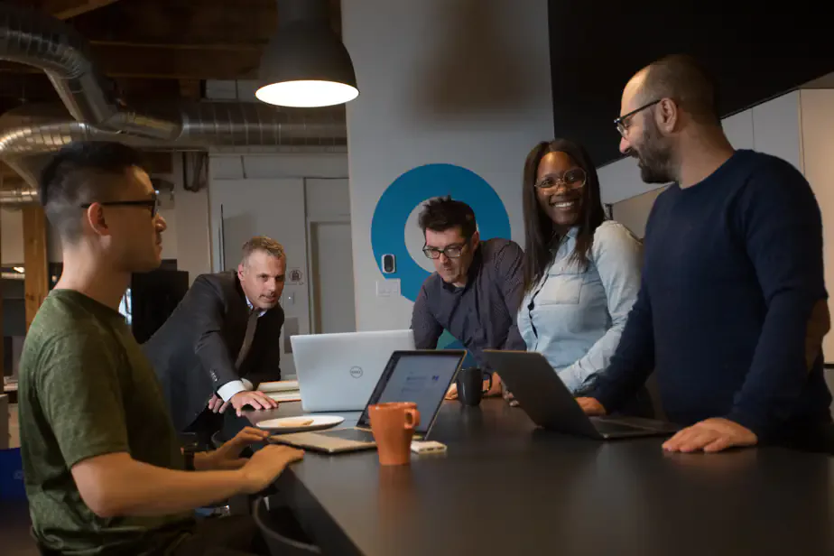 Fonctionnalité Amélio de réponse aux commentaires anonymes des employés